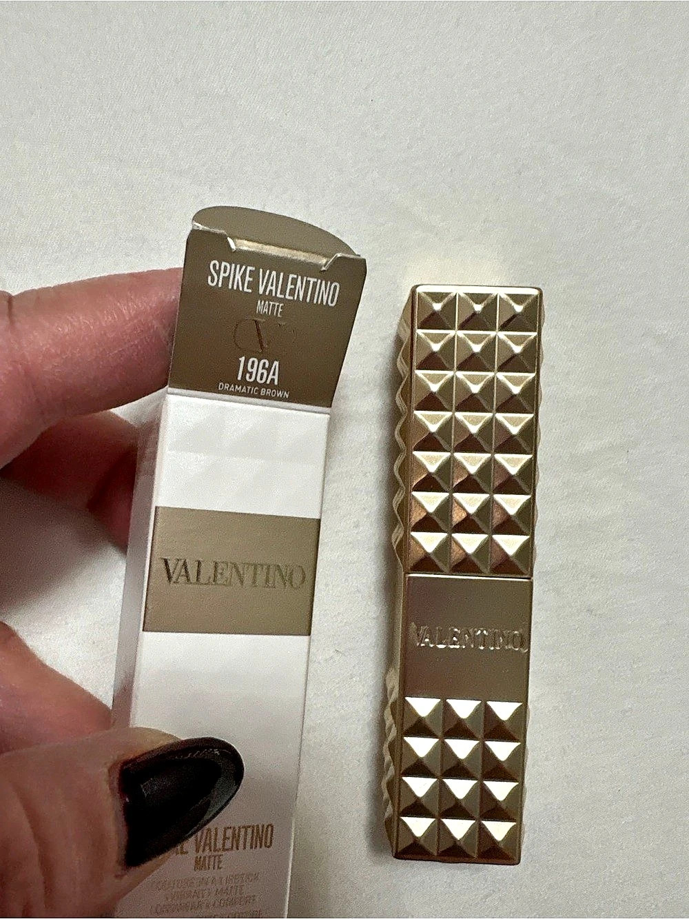 Valentino Spike Valentino Buttery Matte Lipstick 196A Dramatic Brown